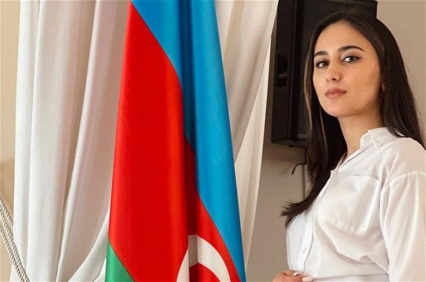 Eyvazovların qızı 20 yaşında dekan olubmuş - FOTO